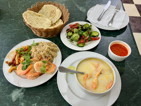 Family Fish Restaurant主图