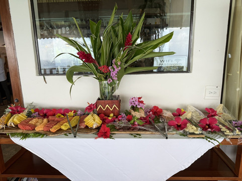 天空和蜂蜜主图