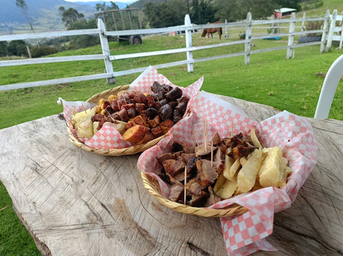 El Rodeo Campestre主图