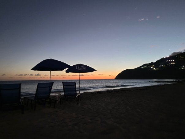 迪维小湾滩度假村-泳池