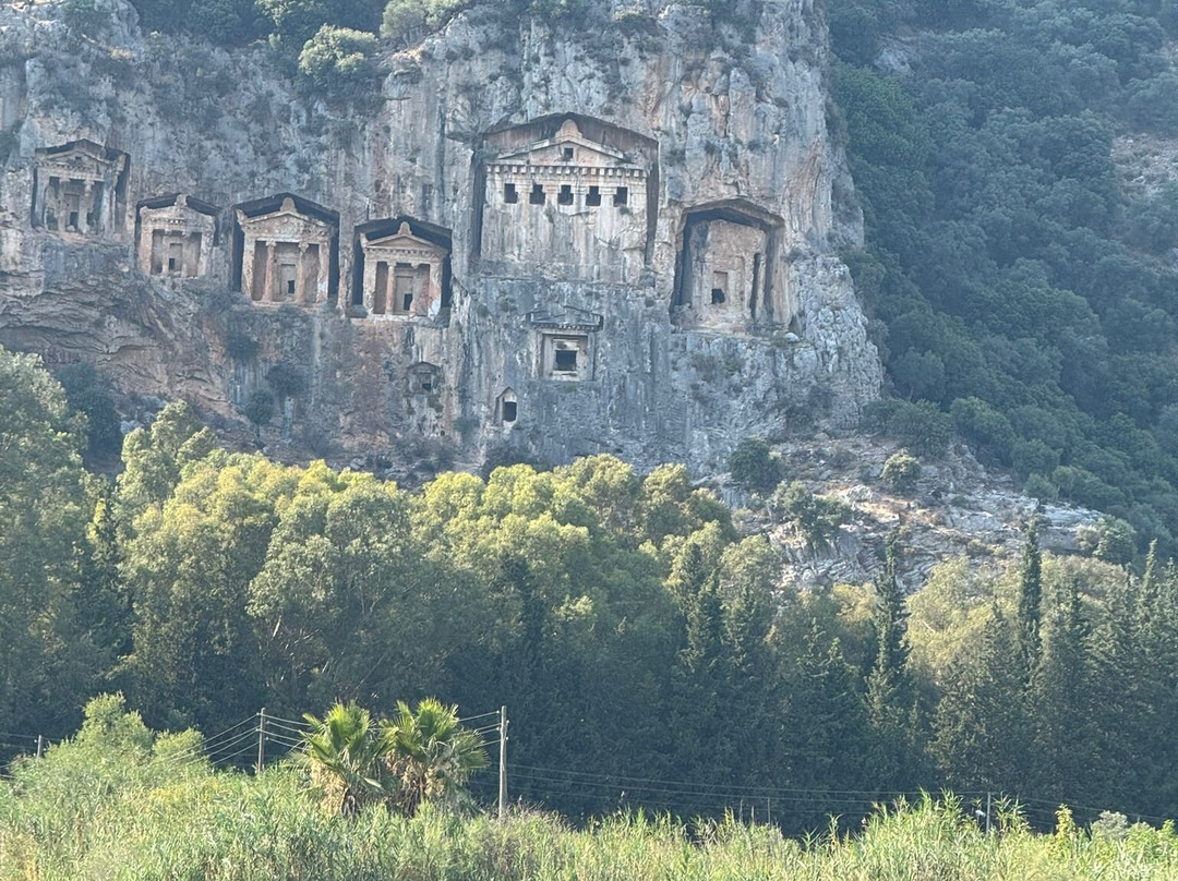 Ancient Rock Tombes-费特希耶必去景点