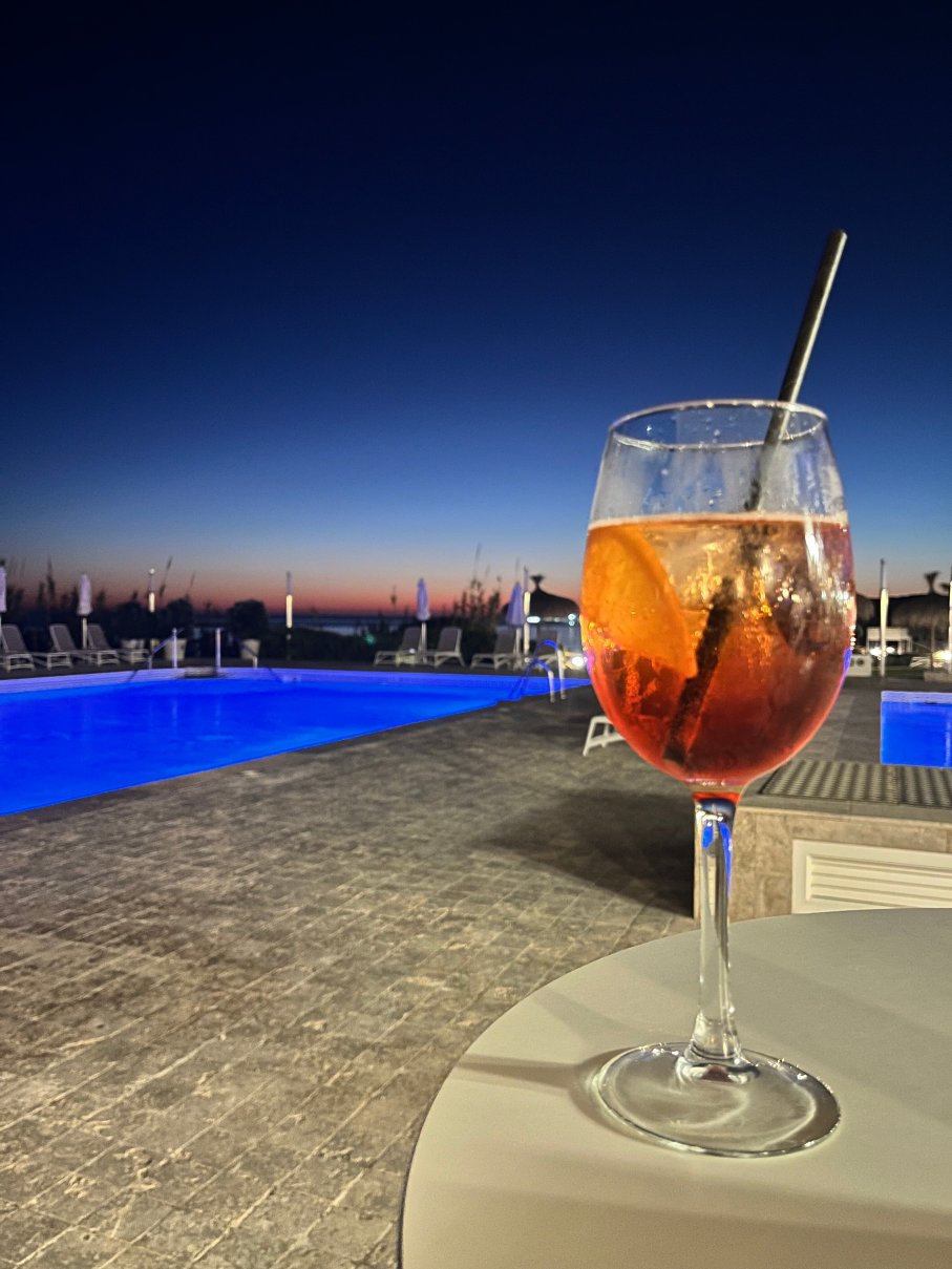 弗拉门戈科尼尔希普酒店-旅行者