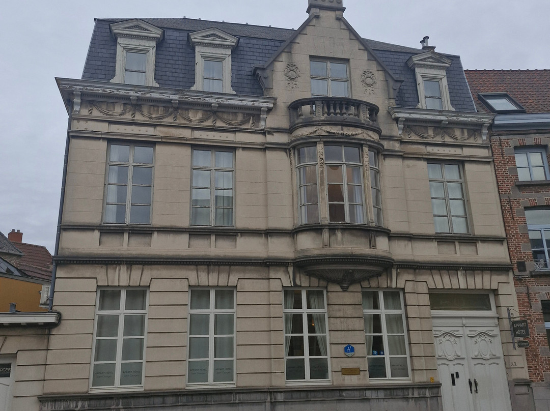 圣乔治公寓酒店主图