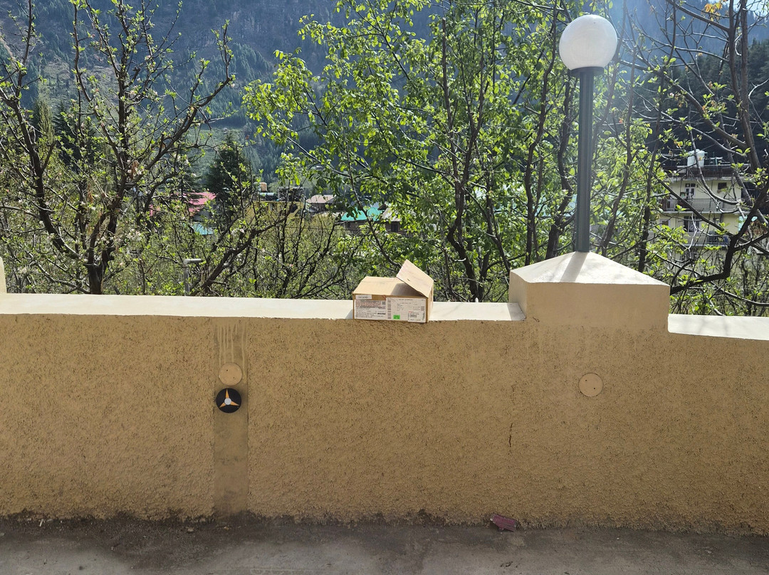 马拉里果园草坪酒店主图