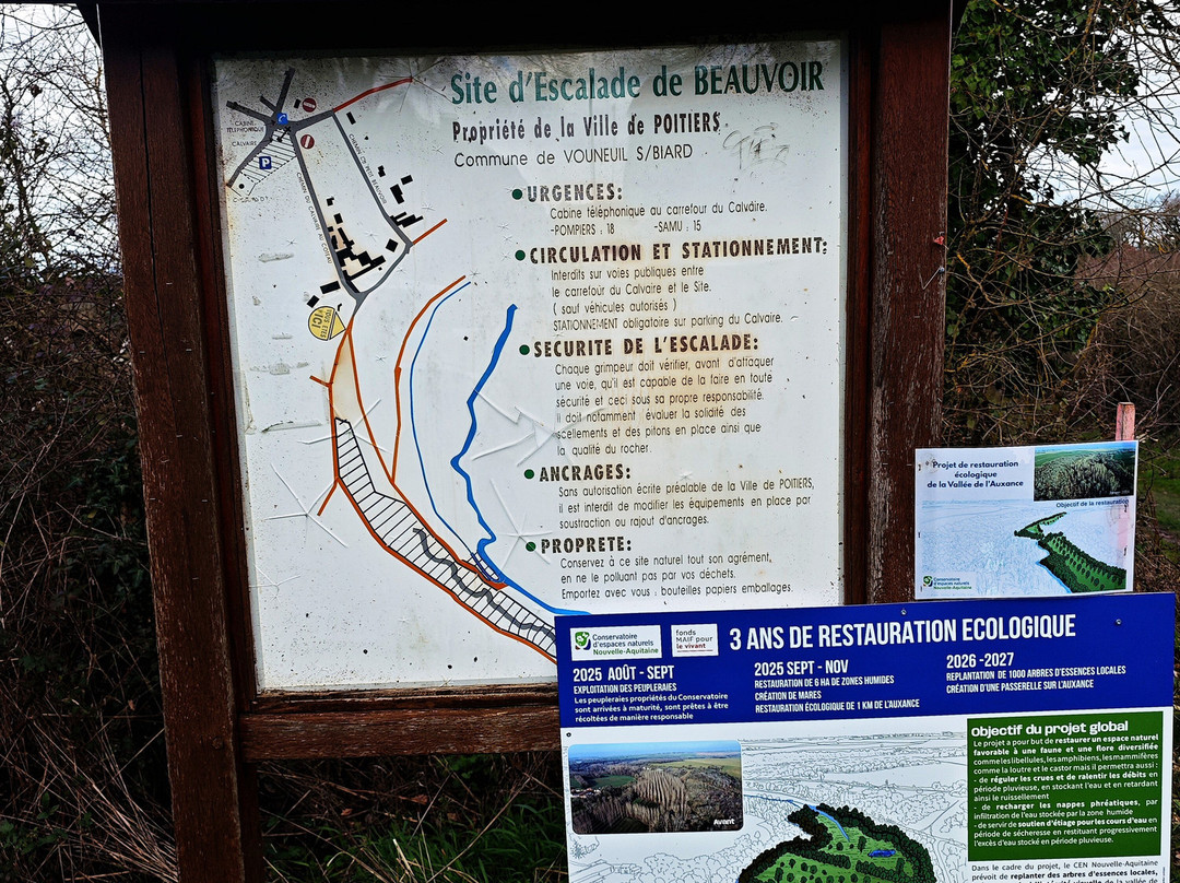 Site d'escalade de Beauvoir-Vouneuil-sous-Biard必去景点