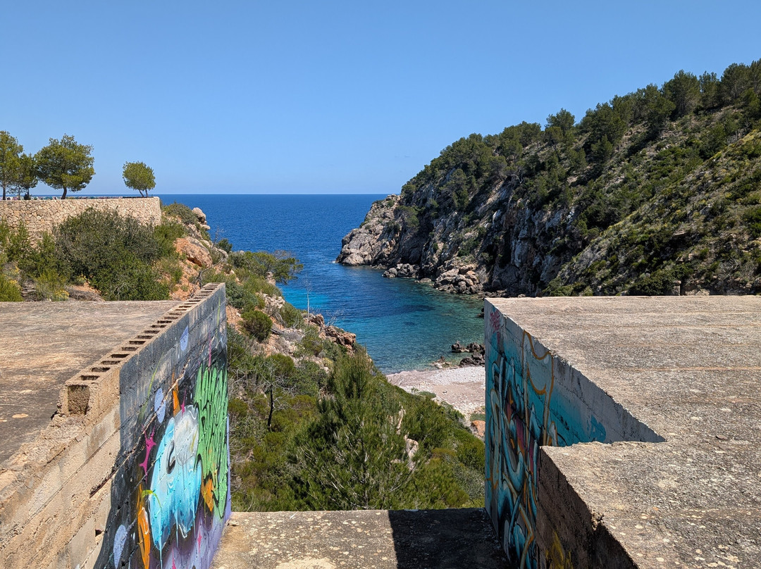 Cala d'en Serra Beach-伊维萨城区必去景点