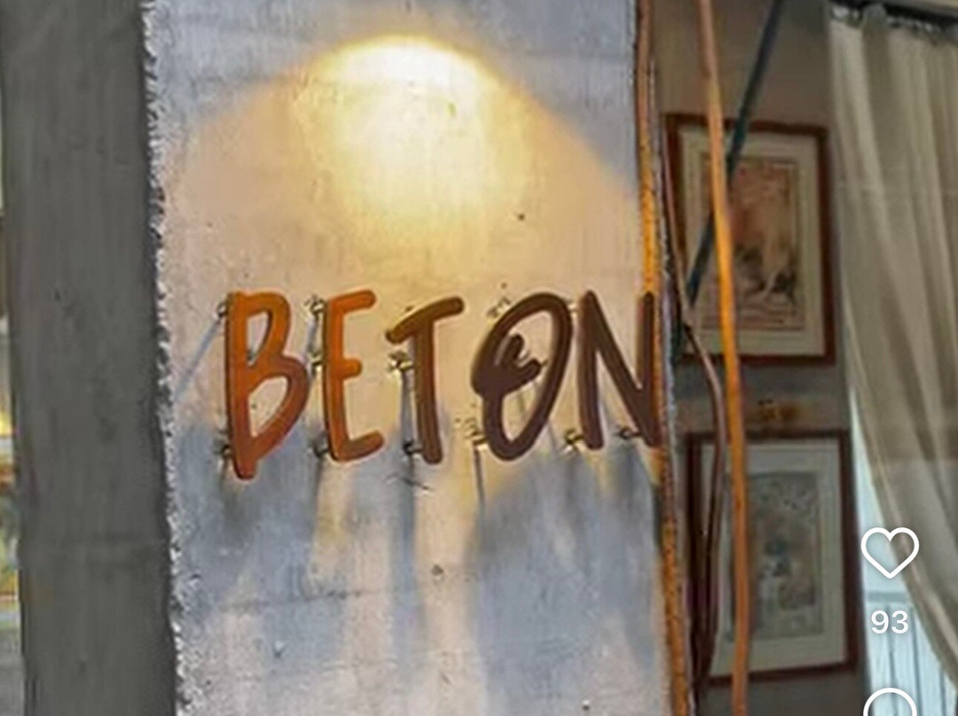 Beton Dining