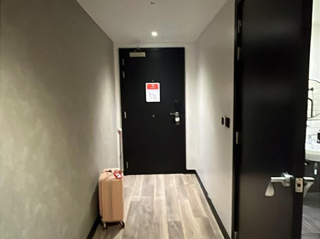 宜必思伦敦萨顿区酒店主图