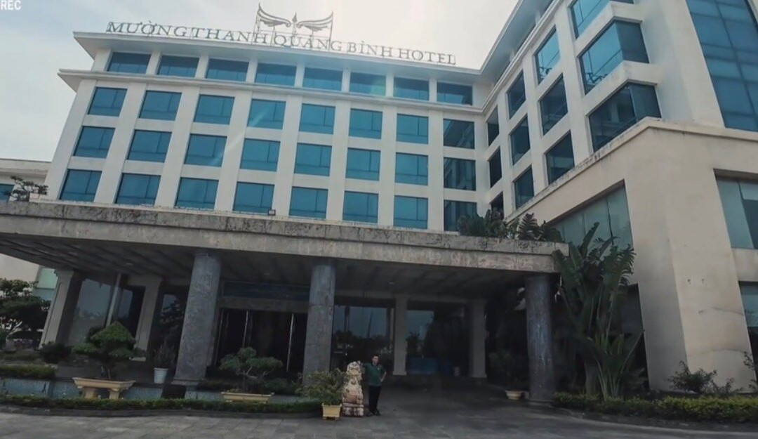 孟清广平假日酒店主图