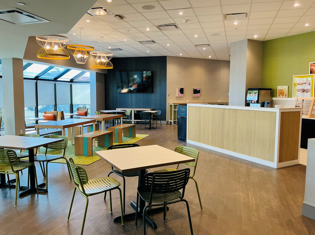 Spark by Hilton Montreal Brossard主图