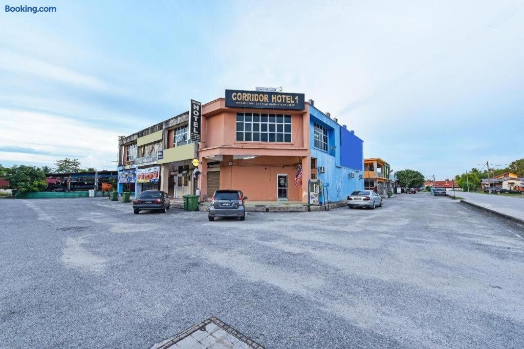 Spot on 90144 长廊酒店1