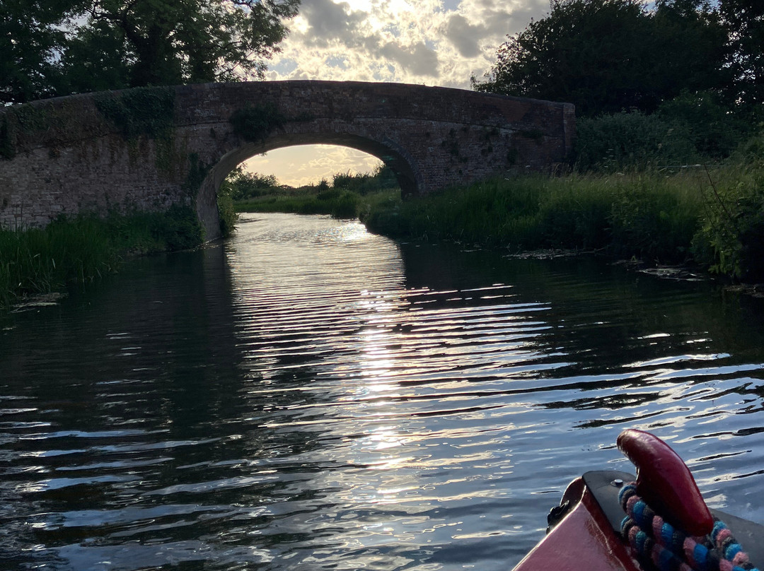 Grantham Canal Three Shires Boat Trips-Woolsthorpe by Belvoir必去景点