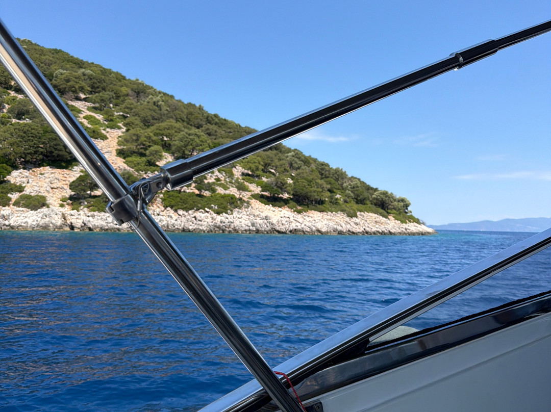 Private Yachting-凯法利尼亚岛必去景点