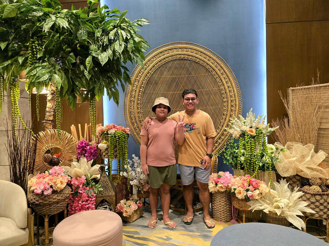 马尼拉馨乐庭湾城酒店主图