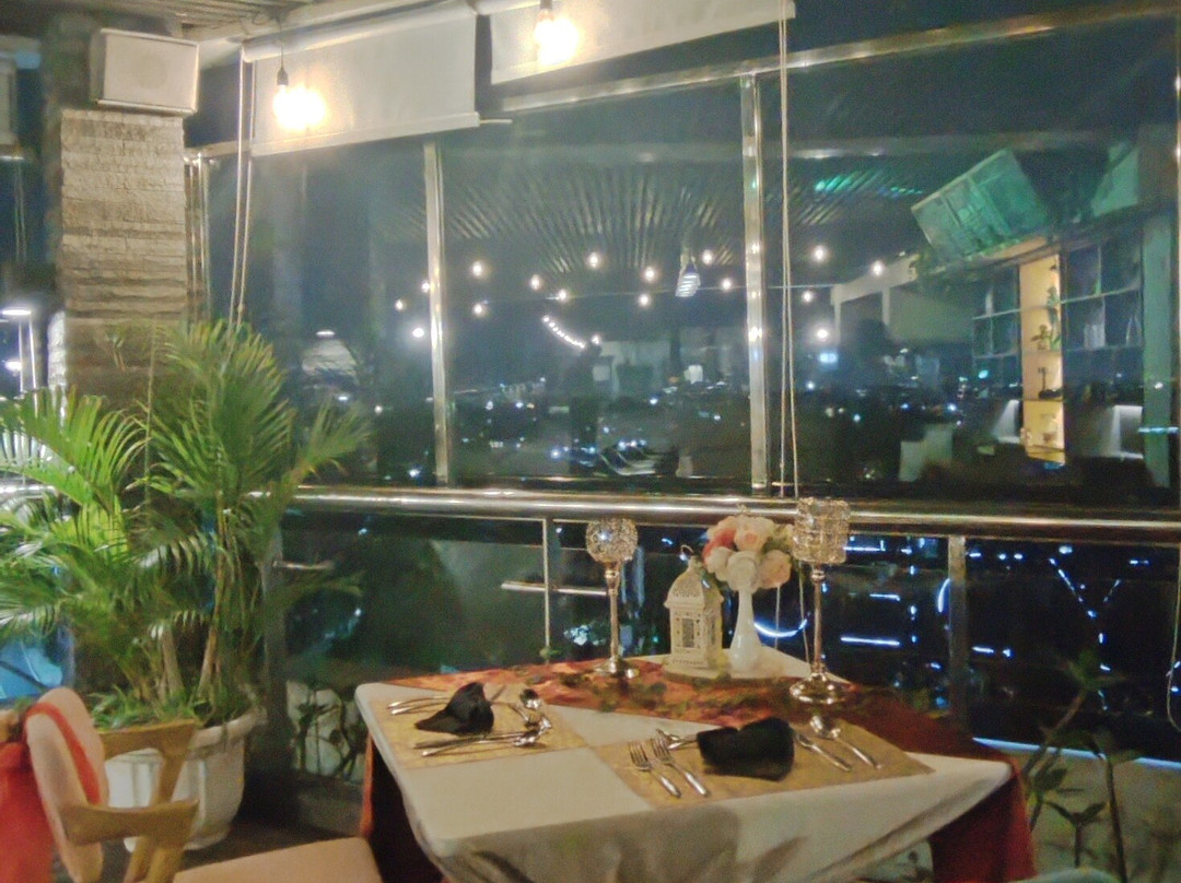 日惹美利亚怡思得酒店主图