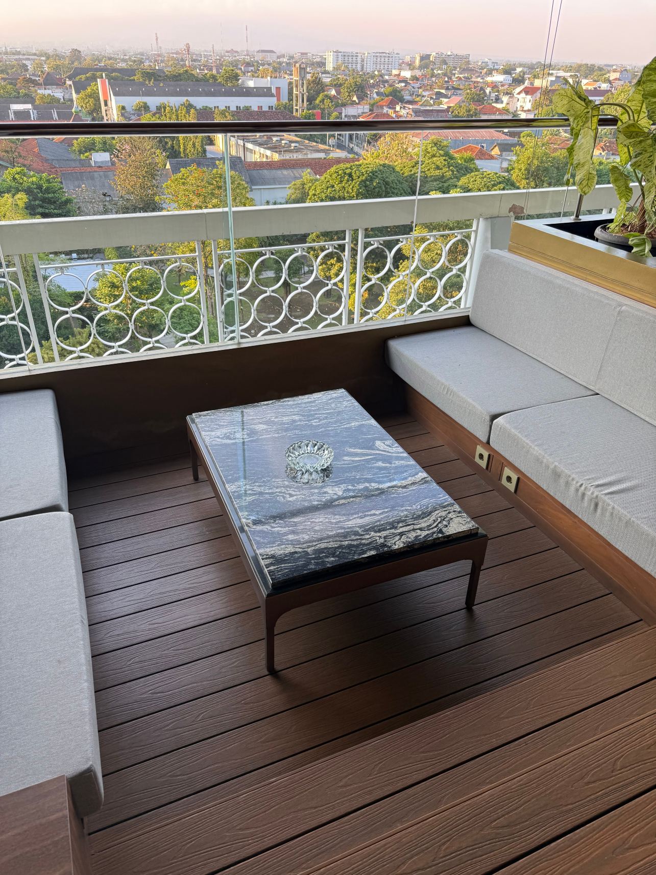 日惹爱慕卡摩皇家酒店-旅行者