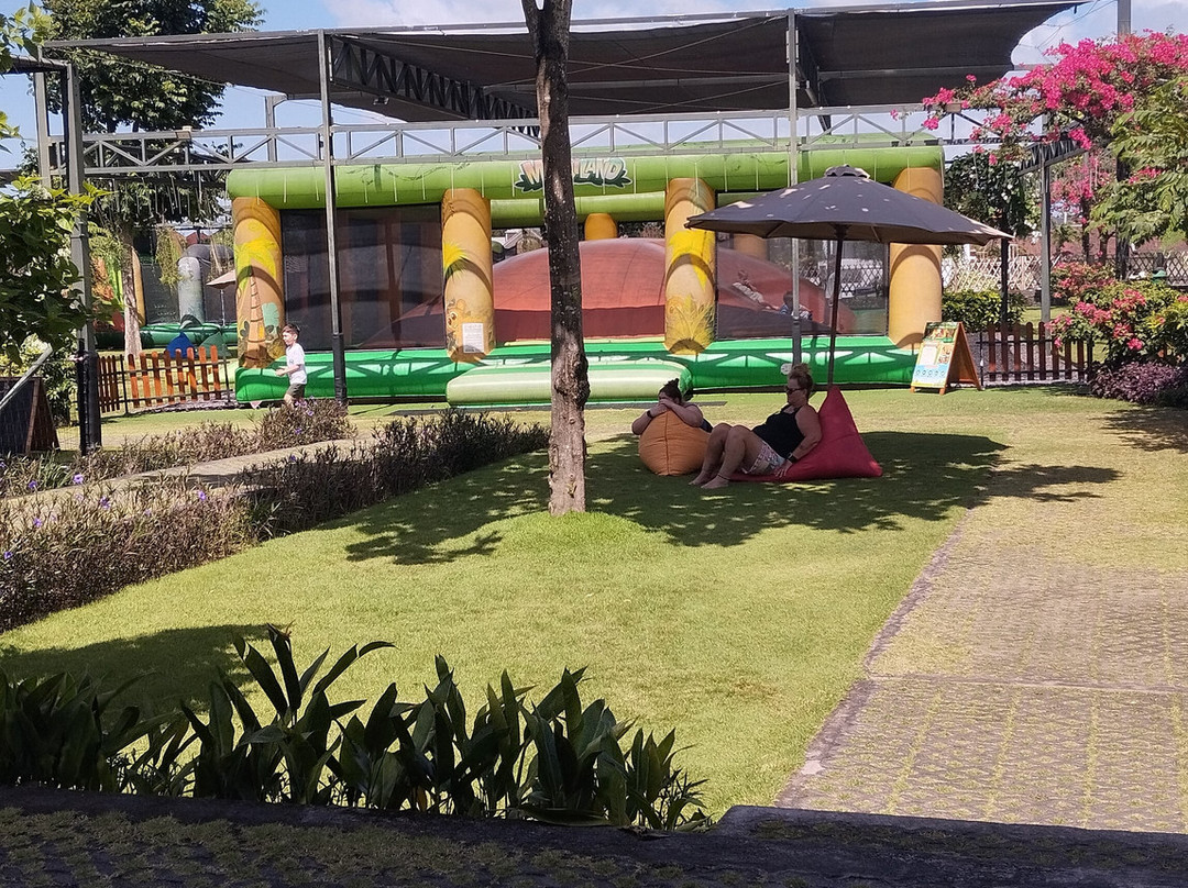 Mookiland Park Bali-Kerobokan Kelod必去景点