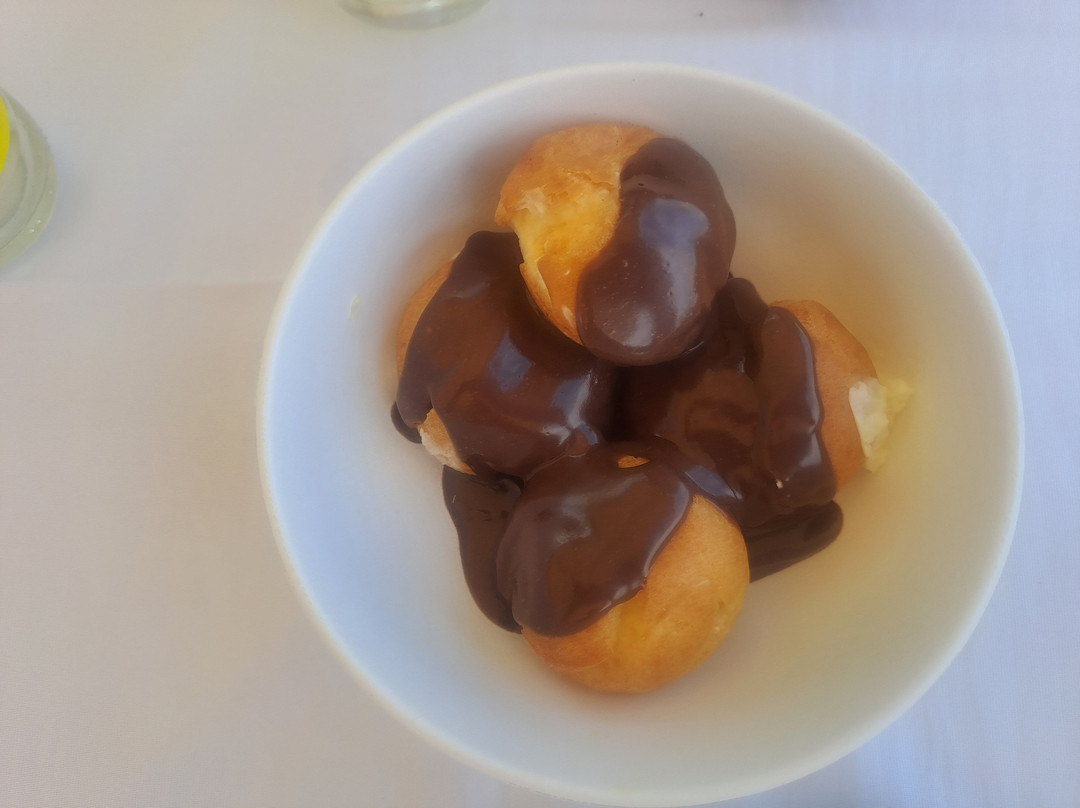 Mourmoura Sea Food Restaurant