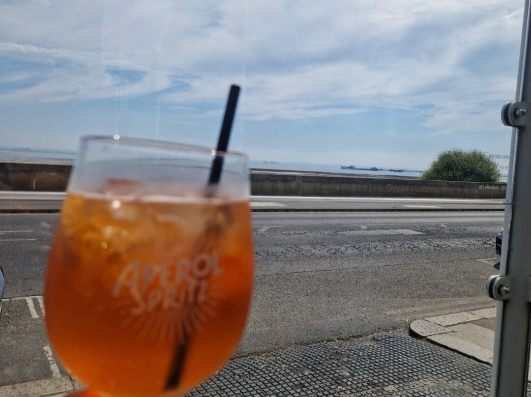卡梅利娅酒店主图