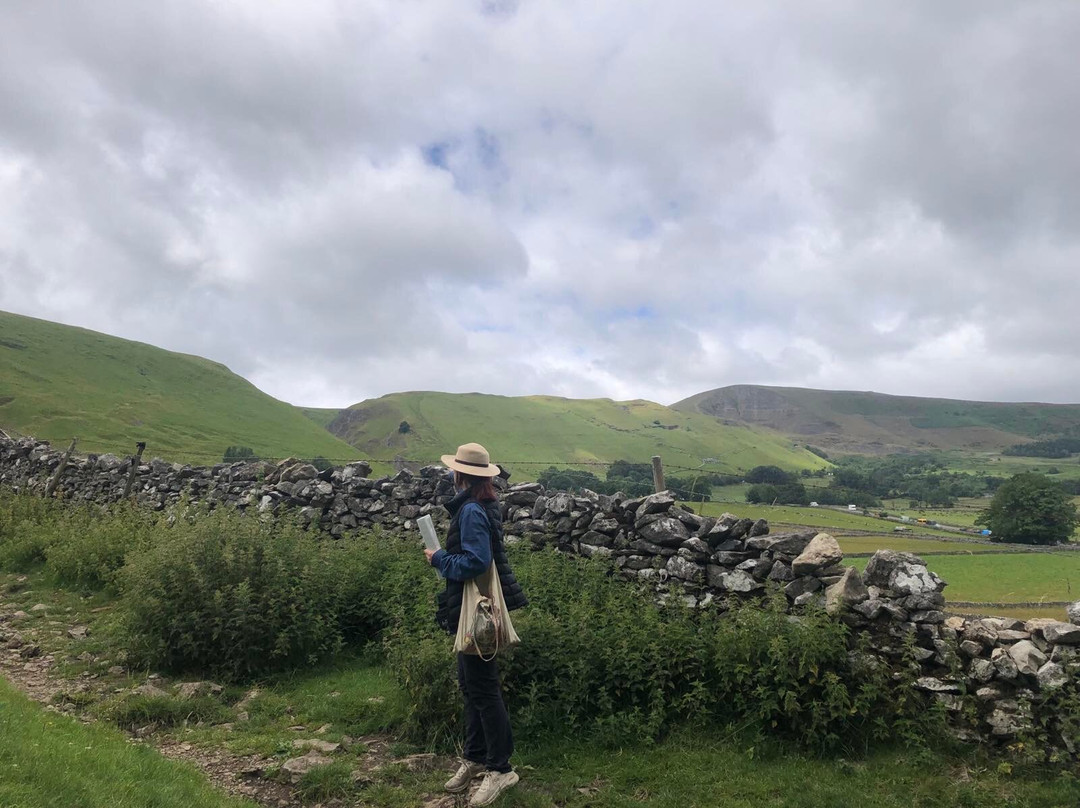Castleton Tours