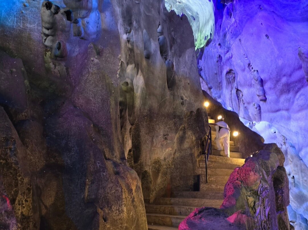 Ramayana Cave-黑风洞必去景点