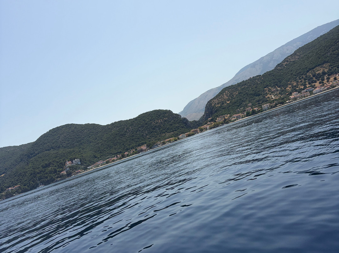 Dolphin Ski Club Water Sports & Boat Hire-Skala必去景点