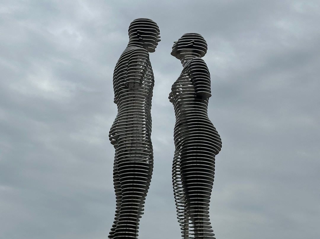Monument Ali and Nino-巴统必去景点