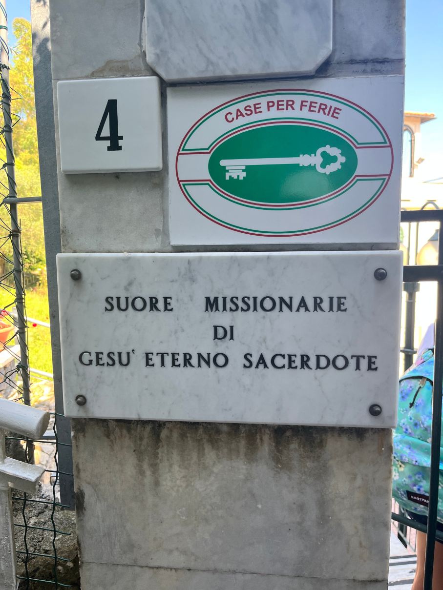 Oasi Regina Pacis-旅行者