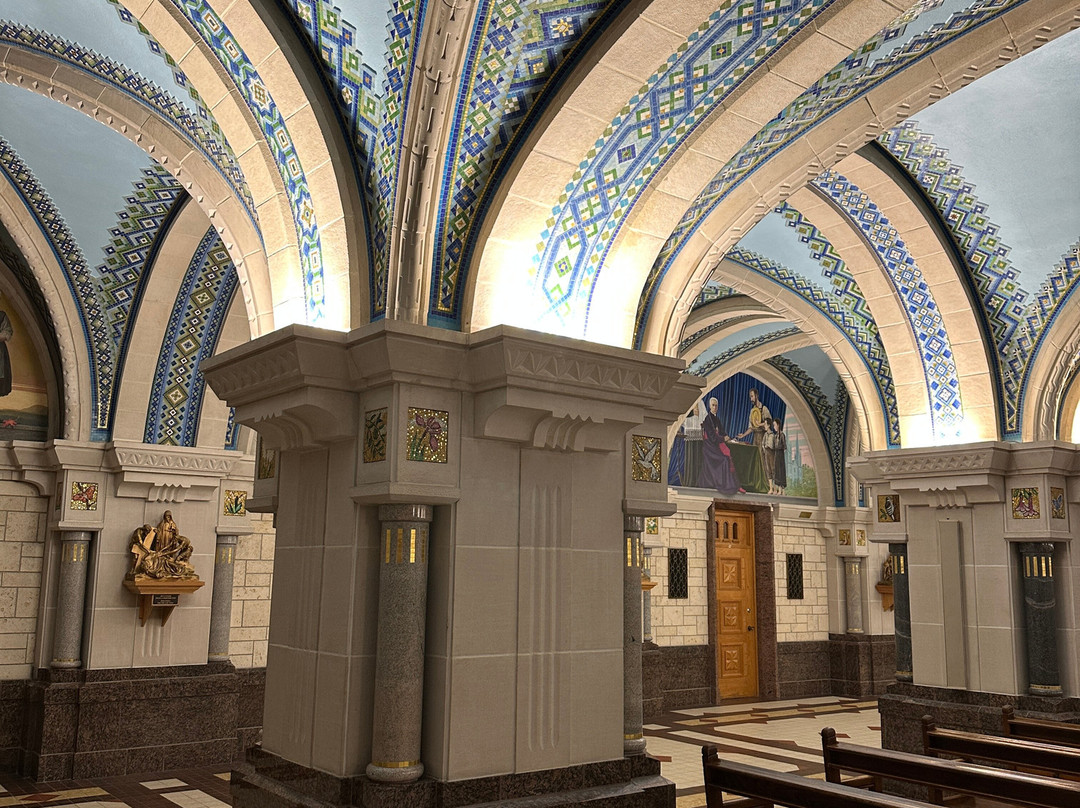 Shrine Of Saint-anne-de-beaupre-Sainte Anne de Beaupre必去景点