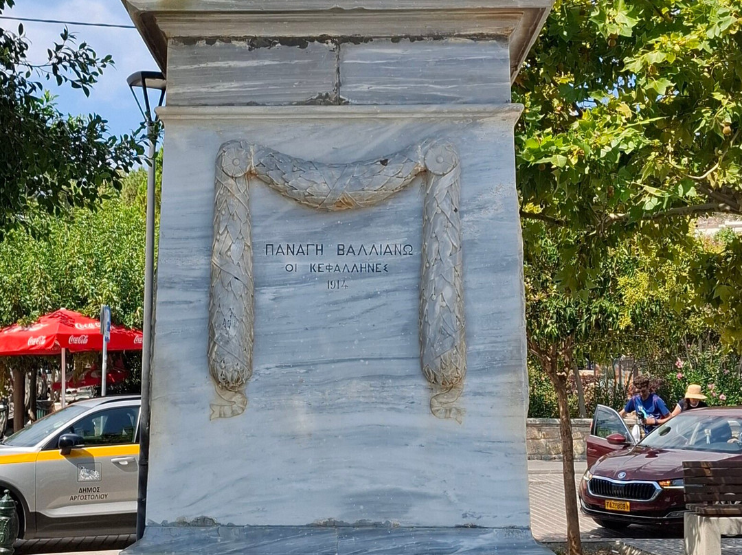 Statue of Panagis Vallianos-阿尔戈斯托利翁必去景点