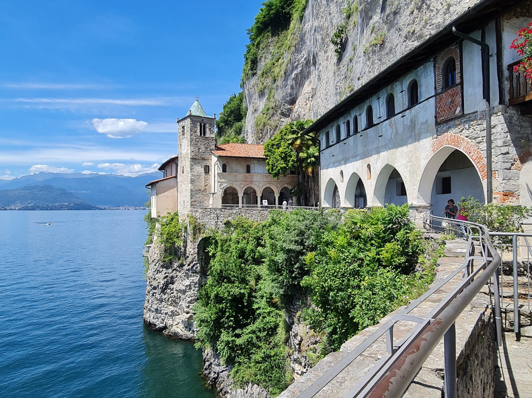 Eremo di Santa Caterina del Sasso-Leggiuno必去景点