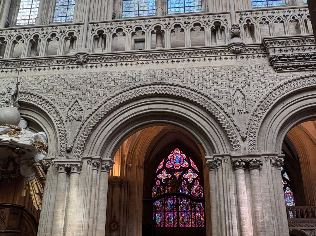 Cathedrale Notre-Dame-巴约必去景点