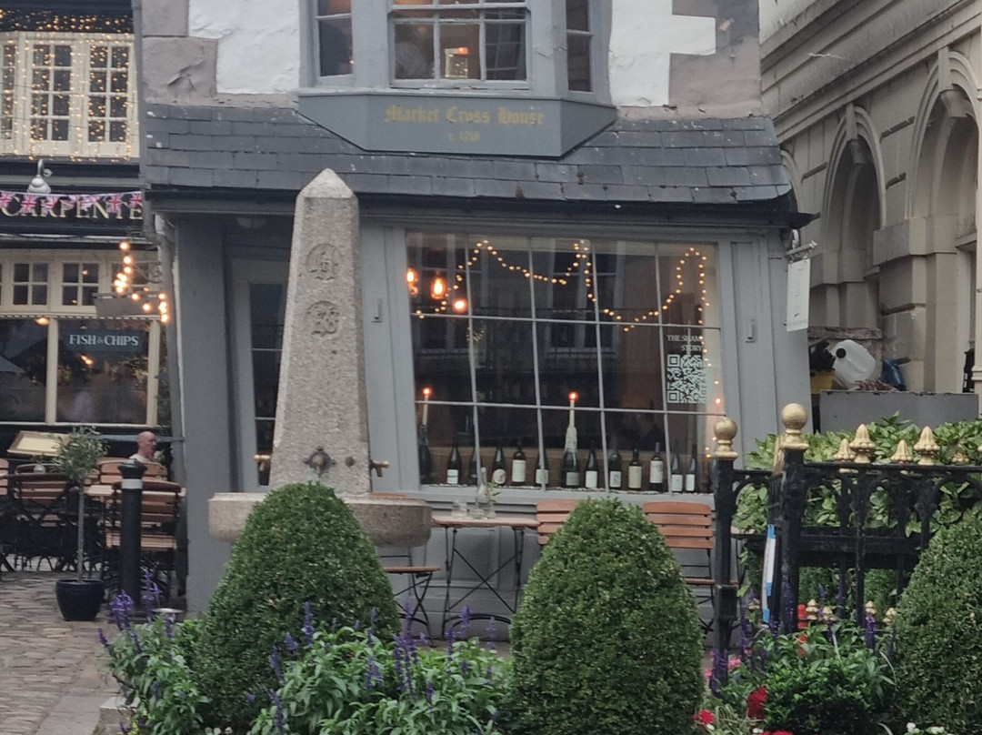 The  Crooked House of Windsor-温莎必去景点
