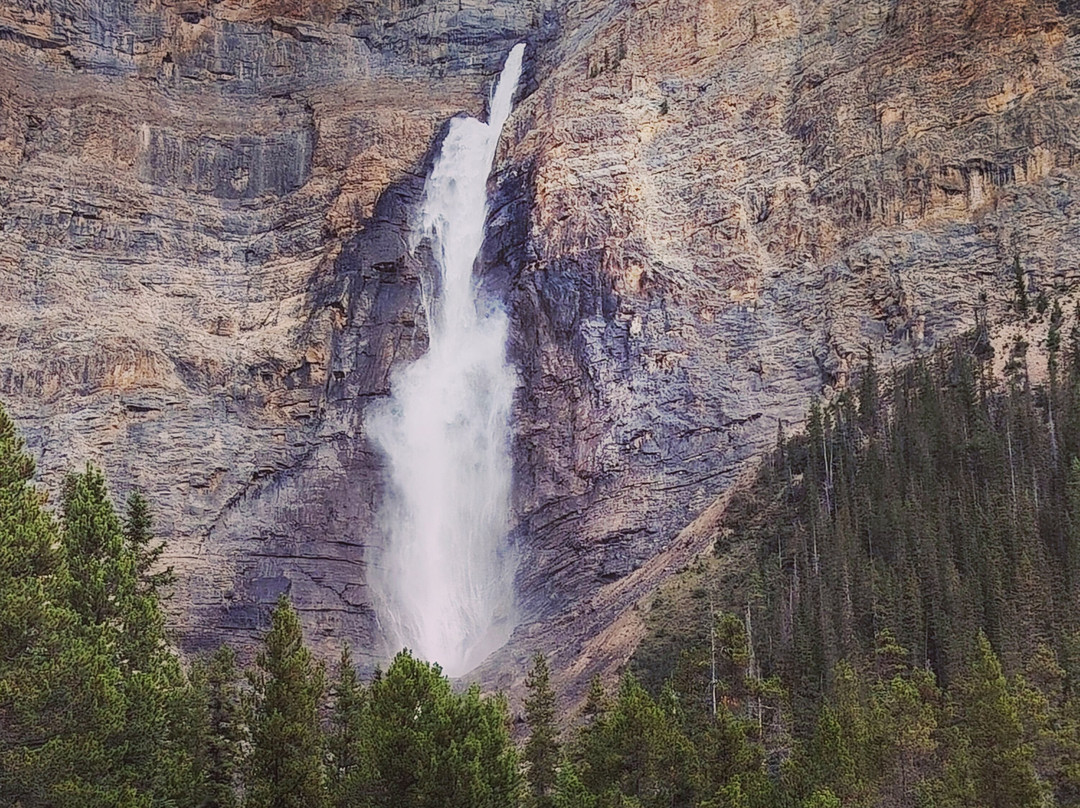 Takakkaw Falls-幽鹤国家公园必去景点