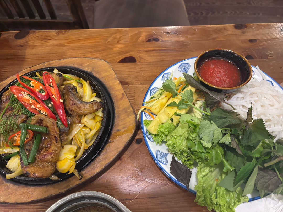 Met Vietnamese Restaurant & Vegetarian Options 2