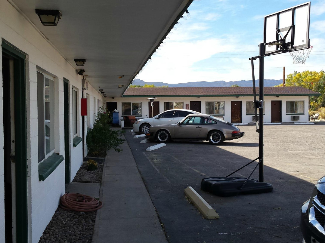 Hiko酒店住宿-Alamo Inn