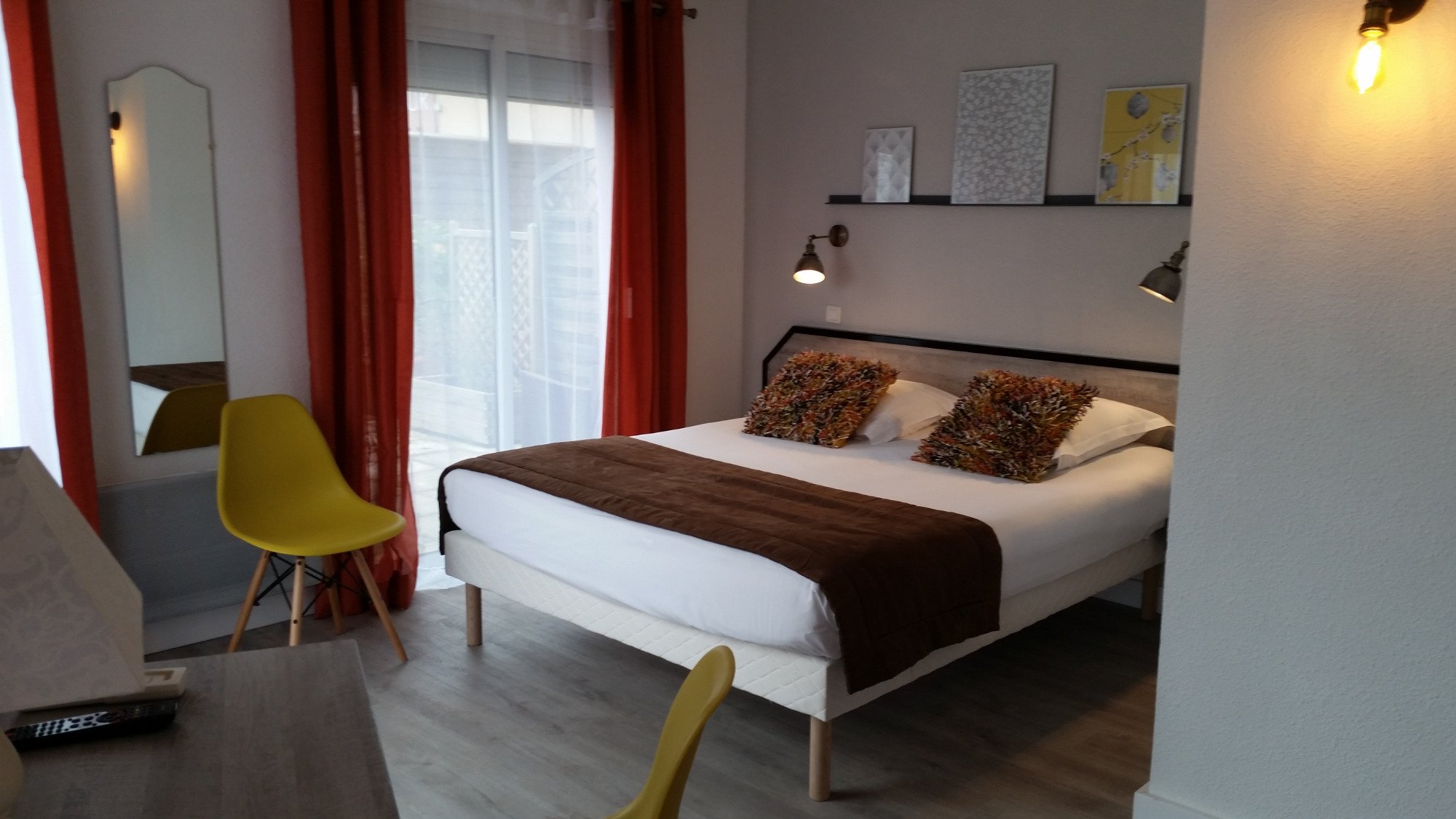 Amadour Hotel-官方