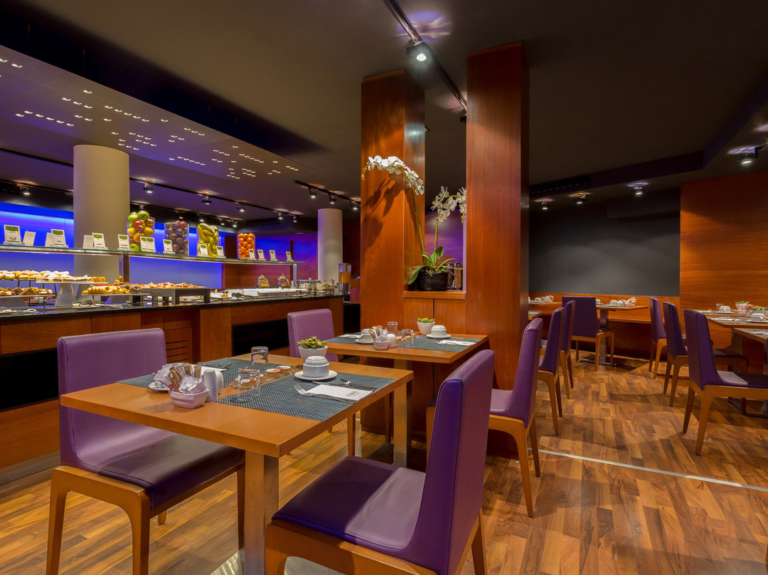 埃克斯蒙克洛亚酒店主图