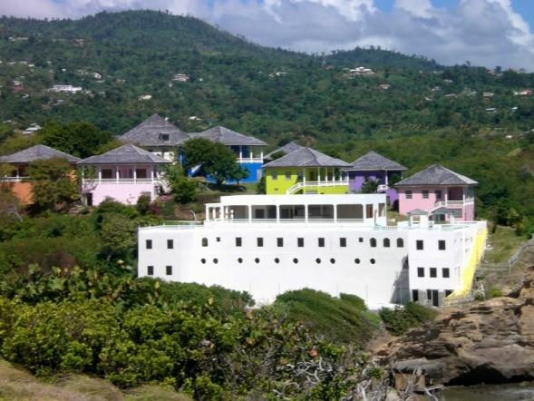 Paradise Bay Beach Resort & Spa