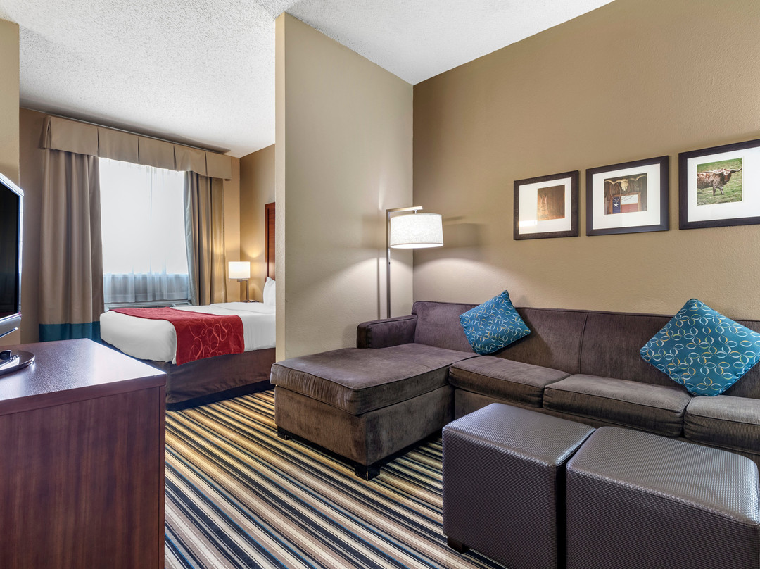 Comfort Suites Waco North主图