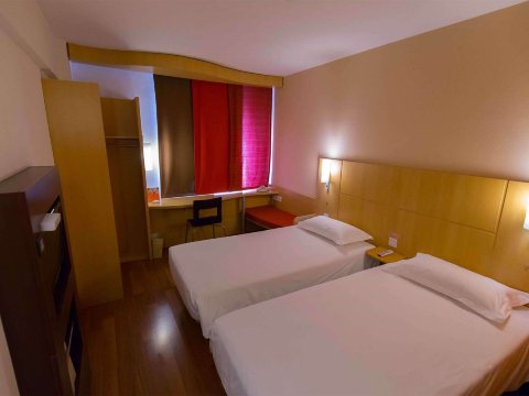 沈阳宜必思酒店铁西店-官方