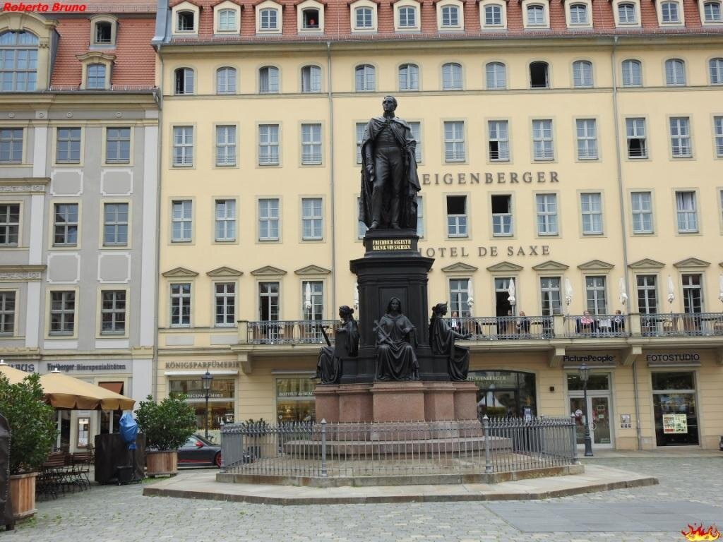 Friedrich August II Monument景点图片
