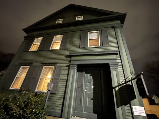 福尔里弗酒店住宿-Lizzie Borden House