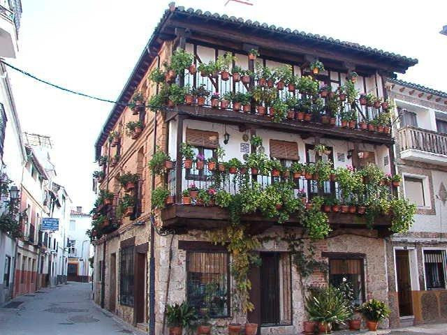 Museo del Juguete de Hojalata de Candeleda-Candeleda必去景点
