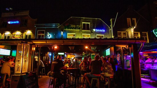 Beer & Sports Bar De Bascule-Helmond必去景点
