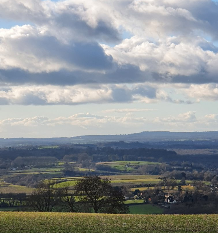 Imber Range Perimeter Path-Westbury必去景点
