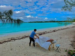 Island Wellness Exuma Salon & Spa-George Town必去景点