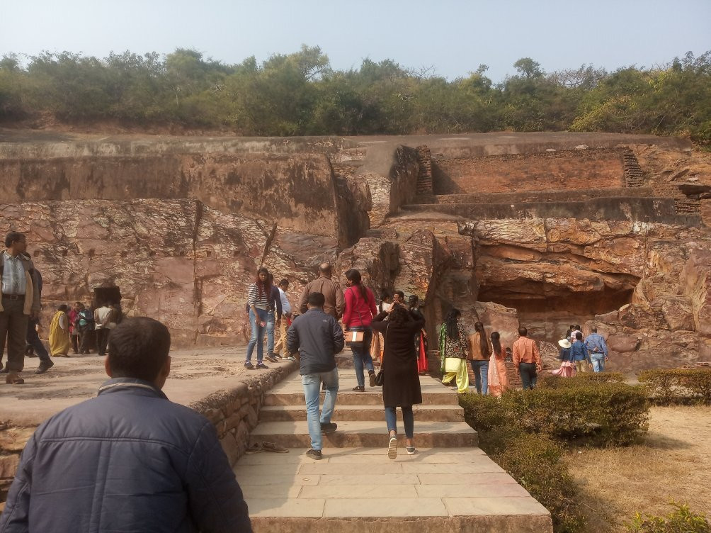 Swarna Bhandar-王舍城必去景点