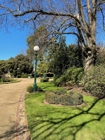 Canterbury Park Eaglehawk景点图片