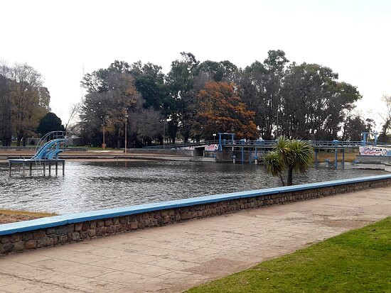 Balneario Municipal Alte. G. Brown景点图片